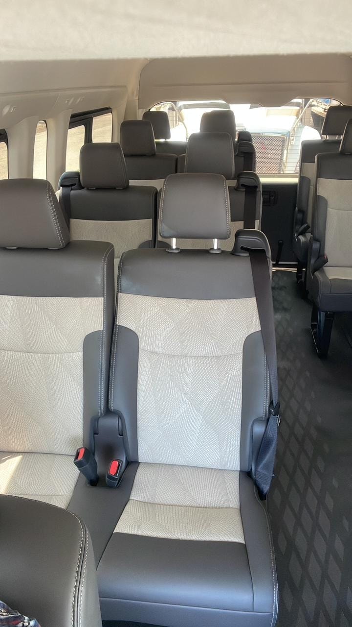 Toyota Hiace — interior